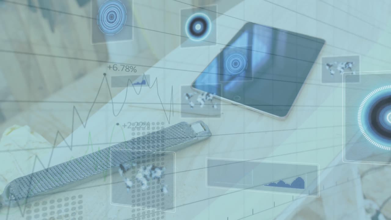 procesamiento de datos estadísticos y escáneres redondos sobre tableta digital en superficie de madera
