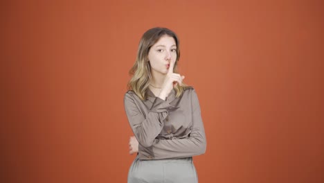 침 ⁇ 을 원하는 젊은 여성.