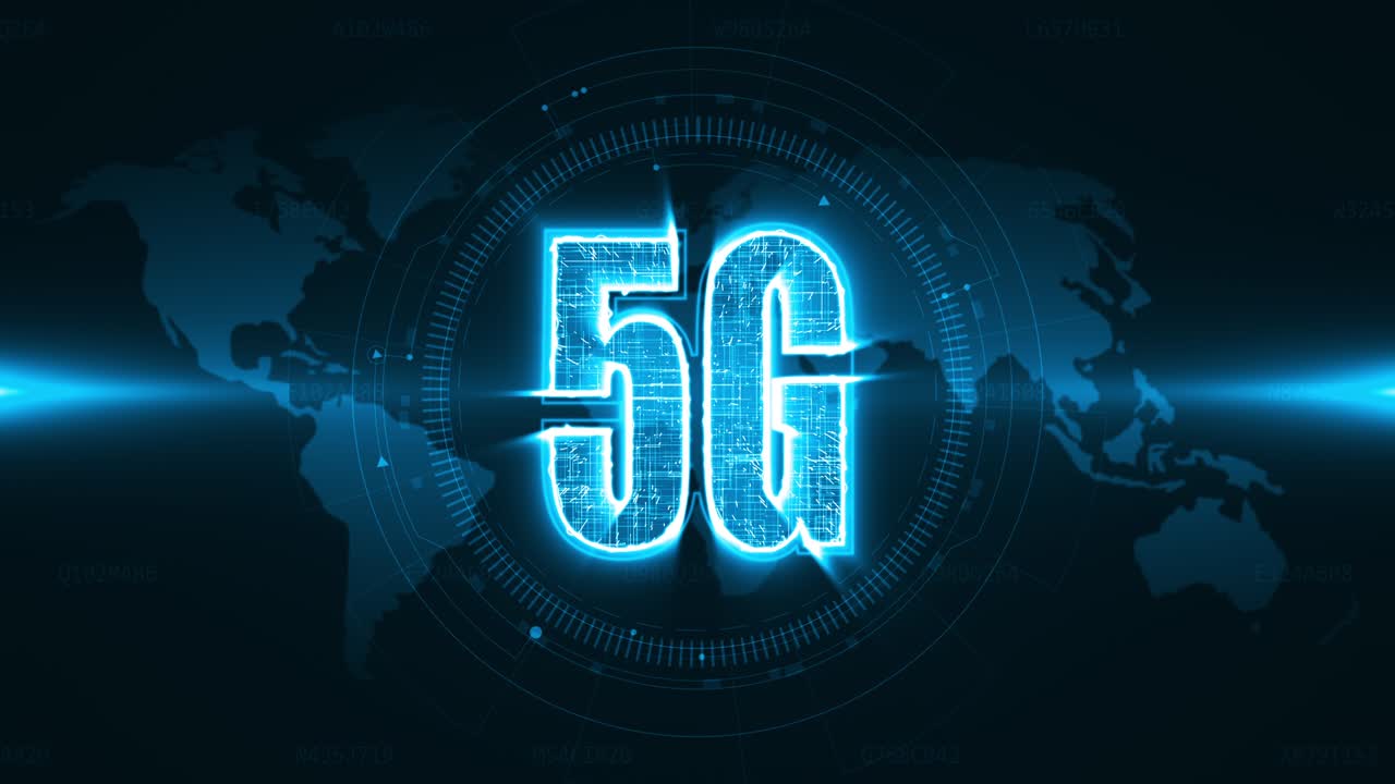 motion graphic di blu 5g word con head up display ( hud ui ) interfaccia tecnologica e elementi futuristici sullo sfondo della mappa della terra