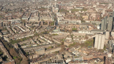 Toma-Aérea-Hacia-City-Road-Cuenca-Canal-De-Londres