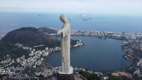 famosa estatua de cristo en río de janeiro