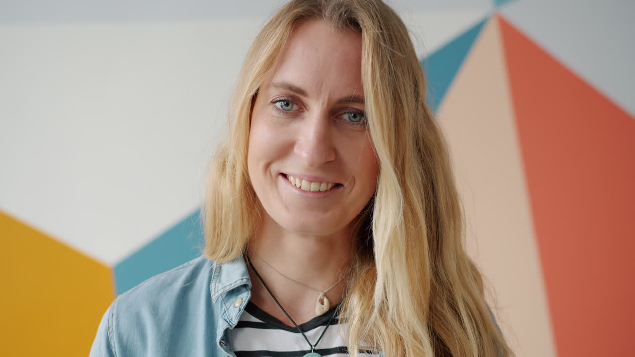 retrato de mujer sonriente