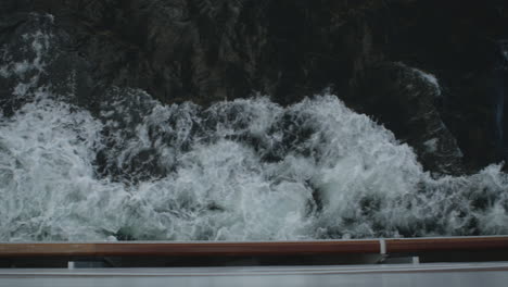 Navegando-En-El-Océano.-Perspectiva-Desde-El-Barco