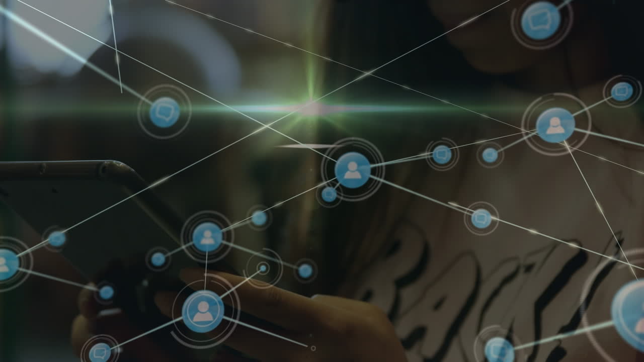 animación de la red de conexiones sobre las manos de un niño asiático con un teléfono inteligente