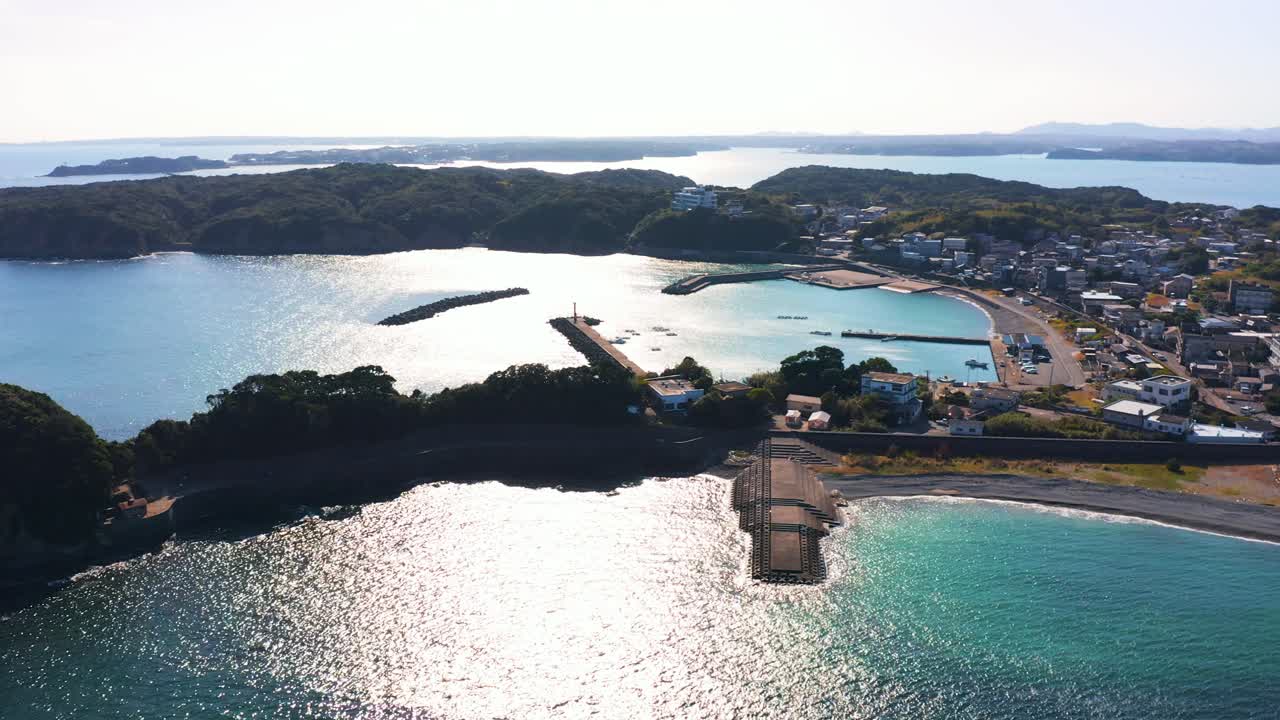 이세시마 반도의 아름다운 공중 풍경, 토바의 오사쓰 마을을 따라