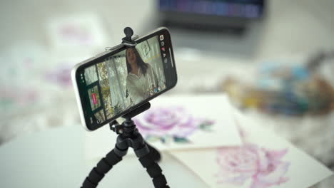 Smartphone-With-Live-Streaming