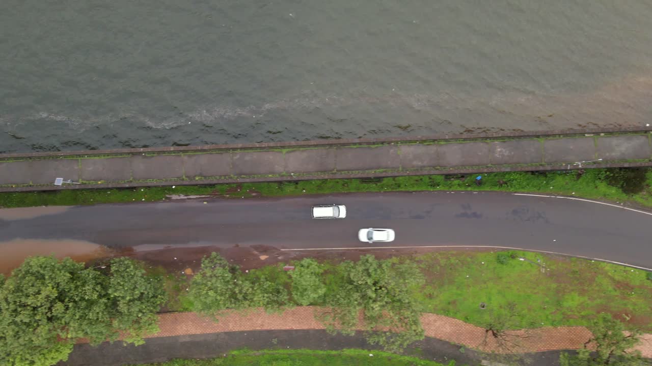 bhushi 댐 lonavla 드론 샷 물 가을 안개 비 우기 상단