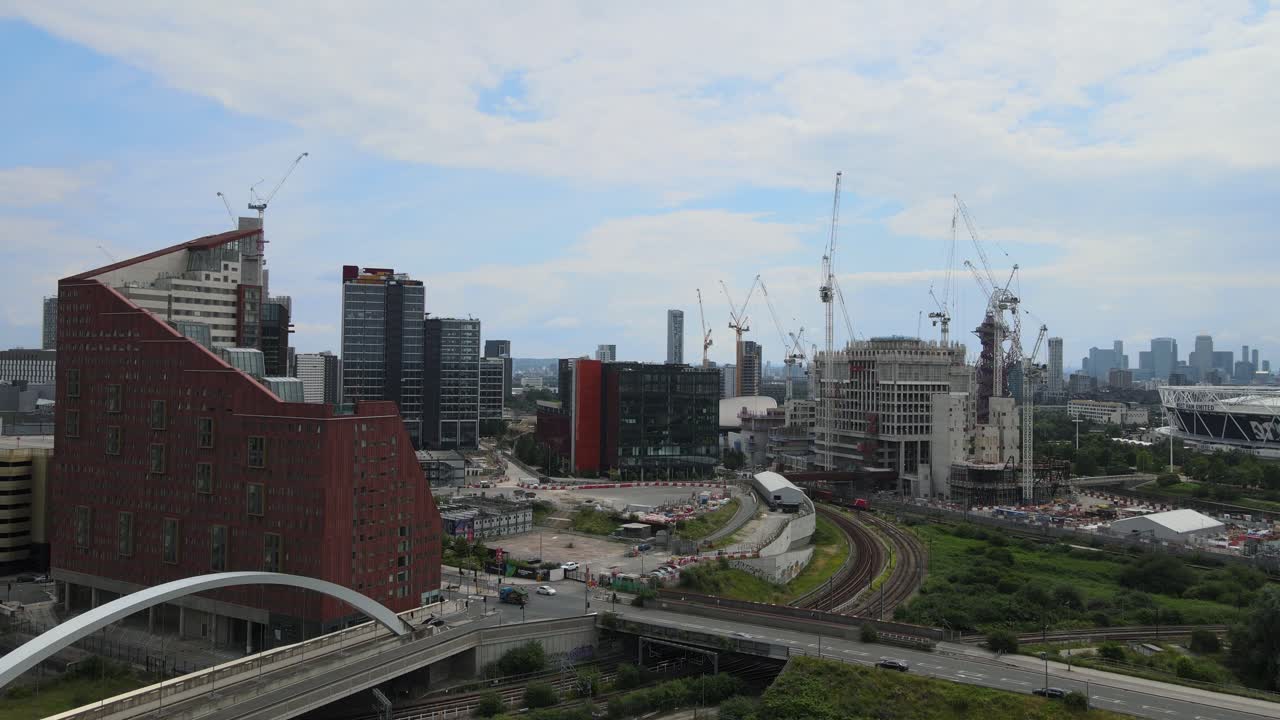 스트랫포드 원 빌딩 퀸 엘리자베스 올림픽 공원 스트랫포드 이스트 런던 라이징 드론 영상