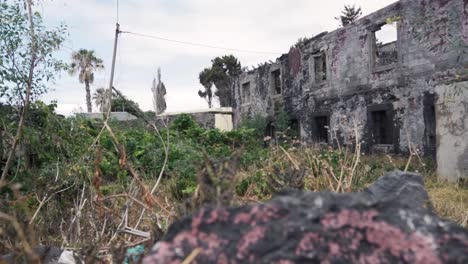 ruinas de edificios abandonados