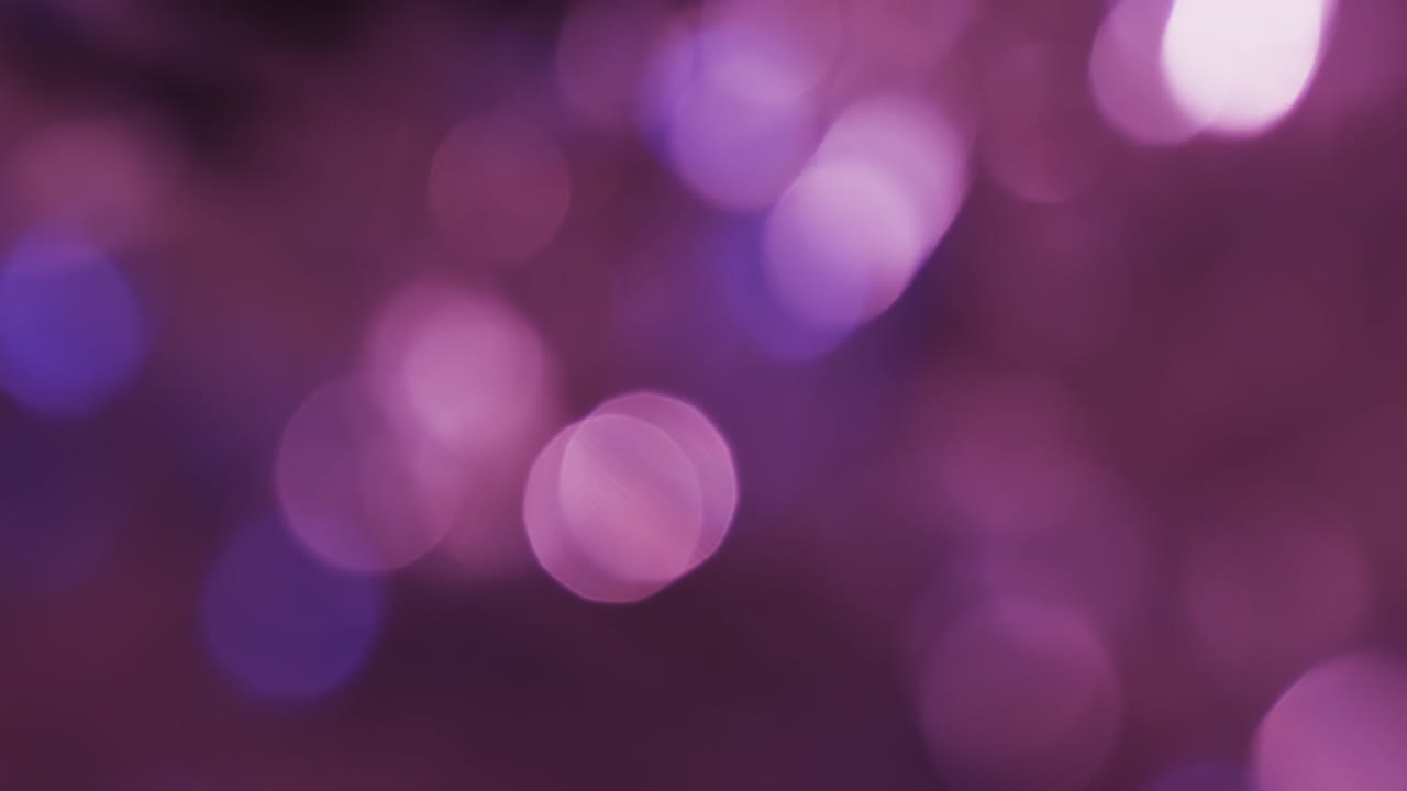 video de puntos de luz bokeh blancos y rosados parpadeantes con espacio de copia