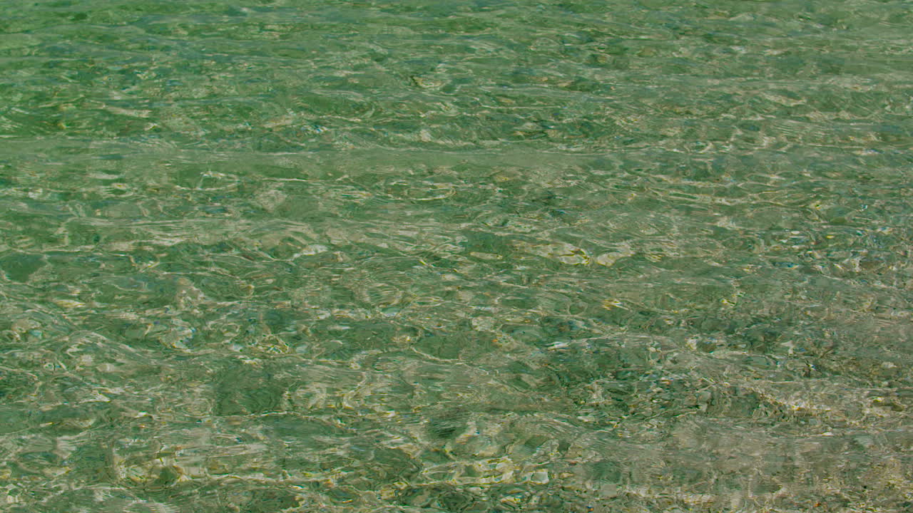 물 표면 태양 반사