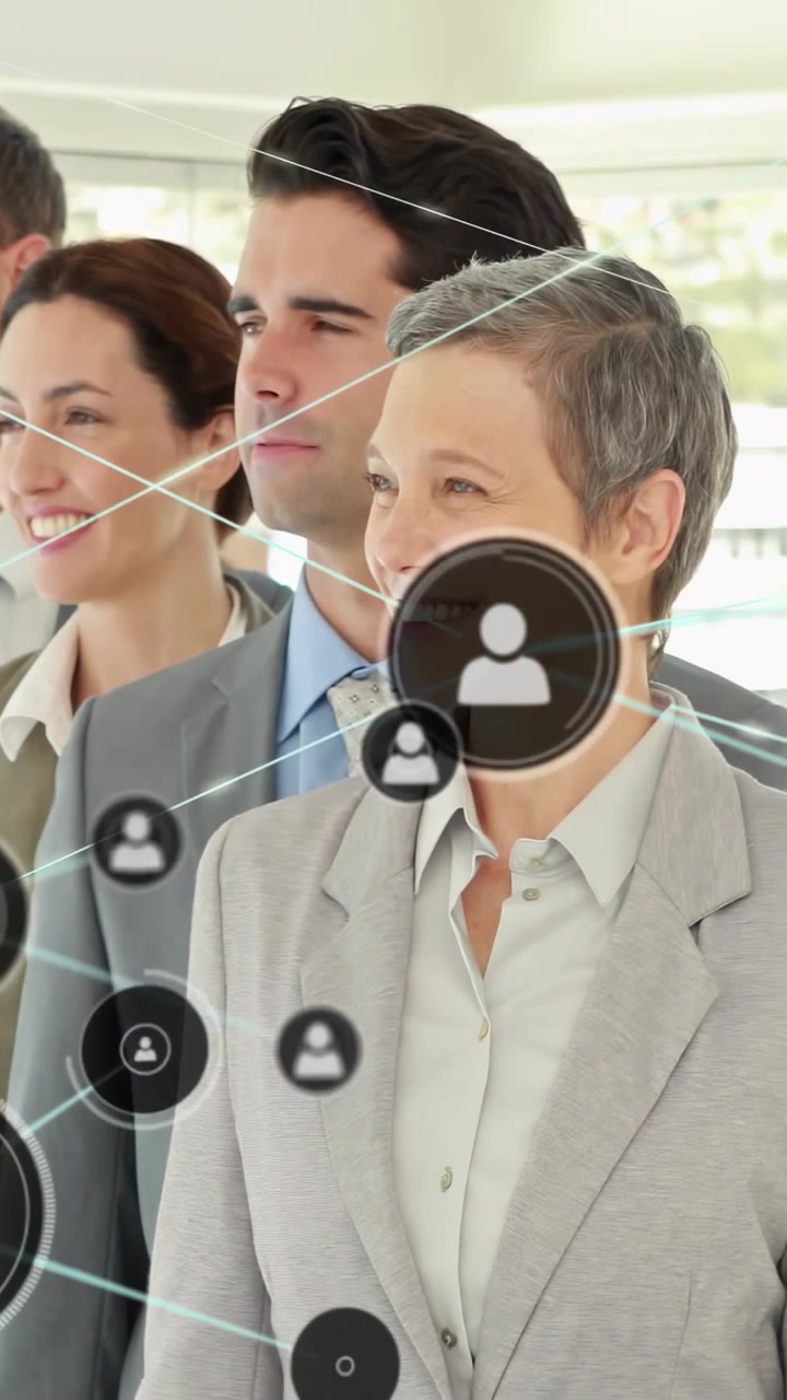 Video verticale: Avatar centrale del personale aziendale che appare, aggiungendo nodi tra i membri del personale per mostrare i collegamenti.