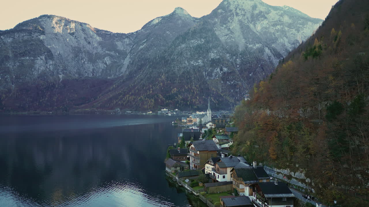 Hallstatt Østrig - malerisk efterårslandskab