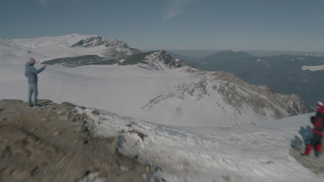 Montaña-Nevada-En-El-Invierno-En-Sinaia,-Rumania