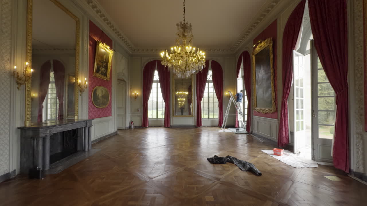 Grand Hall Restoration in Historic Mansion