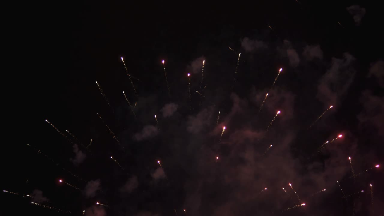 축하 기간 에 놀라운 새해 불꽃놀이