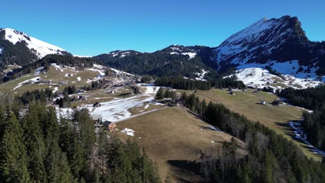amden weesen suiza revela desde el bosque hasta el pintoresco pueblo de los alpes suizos