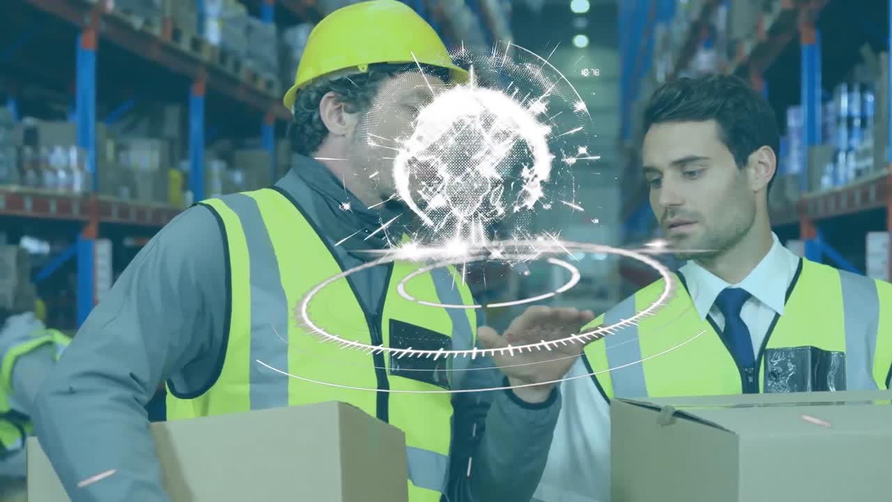 백인 남성 노동자와 감독자가 창고에서 논의하는 것에 대한 둥근 스캐너를 통해 세계