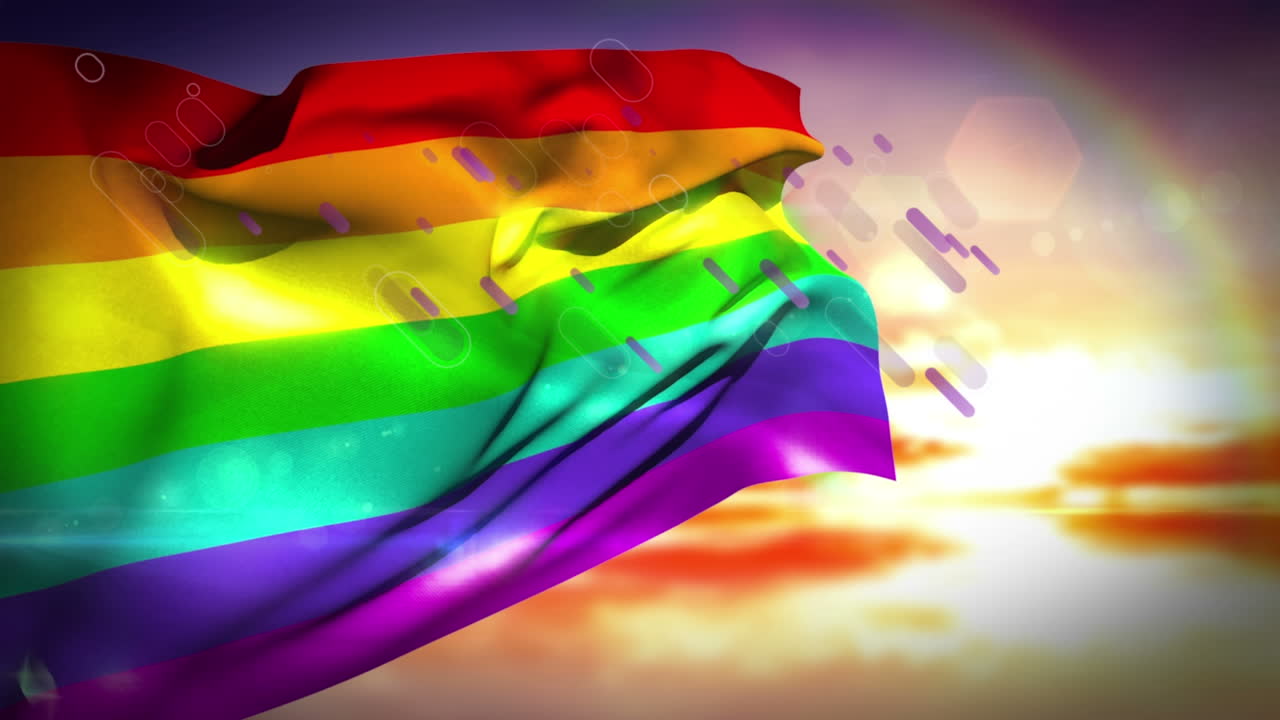 animación de la bandera del arco iris sobre el cielo nublado