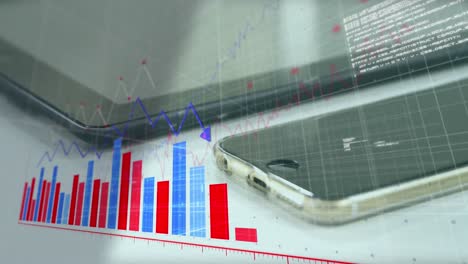 Animación-Del-Procesamiento-De-Datos-Financieros-Sobre-Escritorio-Con-Dispositivos-Electrónicos-En-La-Oficina