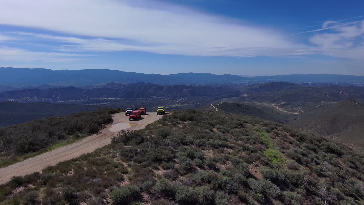 búsqueda de aventuras en jeep: excursiones fuera de carretera inolvidables