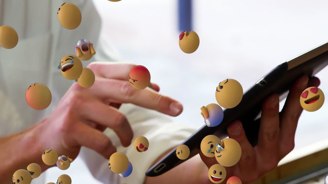 iconos de emoji con una mujer usando una tableta en el fondo 4k