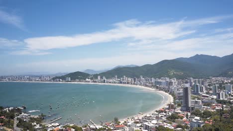 Itapema,-Timelapse-De-La-Playa-De-Santa-Catarina