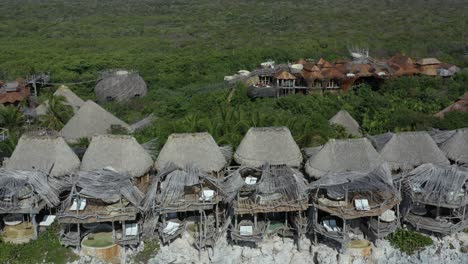 Rückflug-Aus-Der-Luft-über-Die-Azulik-Eco-Lodge-In-Tulum,-Mexiko