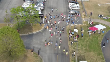 línea de salida de la carrera de maratón
