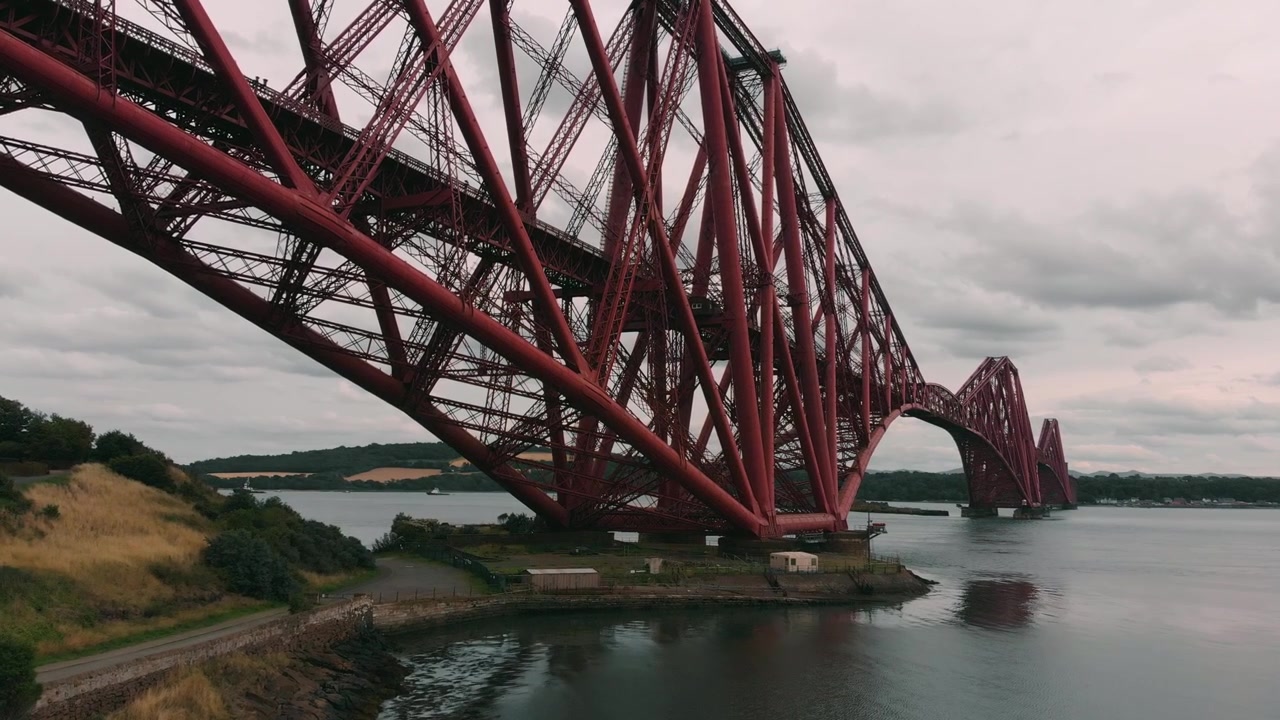 Puente Ferroviario de Forth desde el norte.