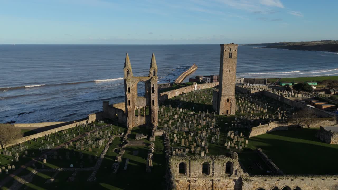 Chiesa cattedrale e cimitero di Sant'Andrea.