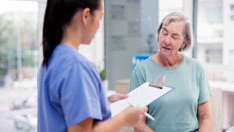 consulta, salud o médica con una enfermera
