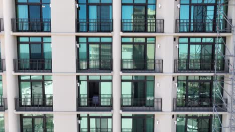 Aerial-view-of-condo-and-scaffold-on-a-roofing-job-site-in-Alabama