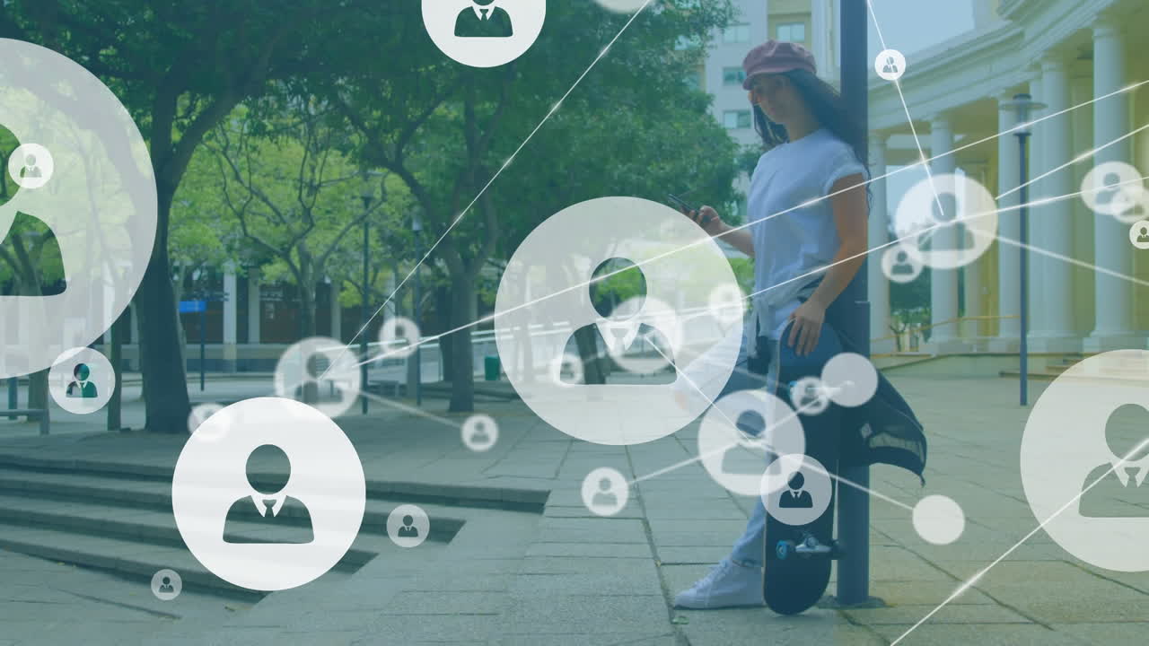 animación de la red de iconos de perfil sobre mujer biracial con patineta usando teléfono inteligente al aire libre