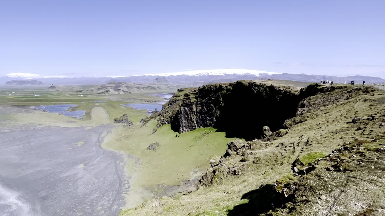 Iceland - Dyrh&oacute;laey is a truly unique and unforgettable place, and it's sure to leave a lasting impression on any visitor