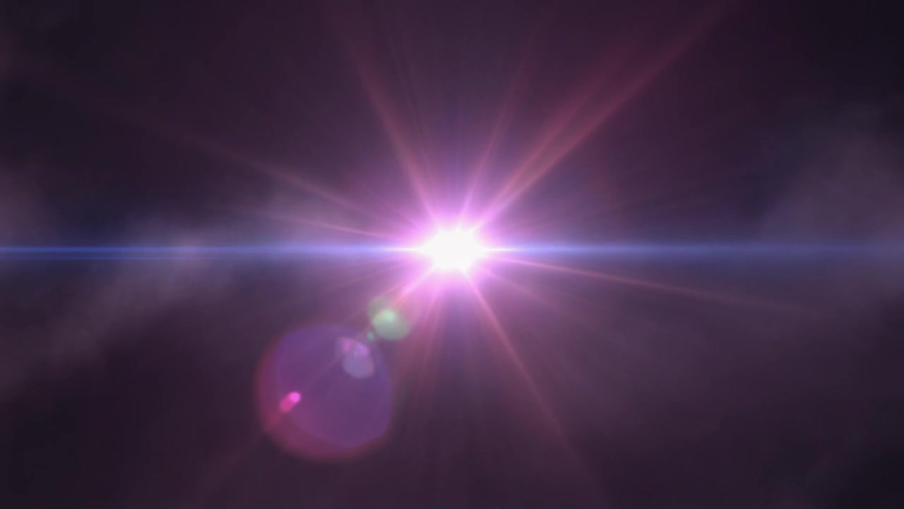 Bagliore di Luce Intenso con Nebbia Viola ed Effetti Lente