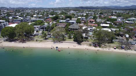 Tallebudgera-Creek---Impresionante-Atracción-Turística-Con-Playa-De-Arena-Blanca-En-Gold-Coast,-Queensland