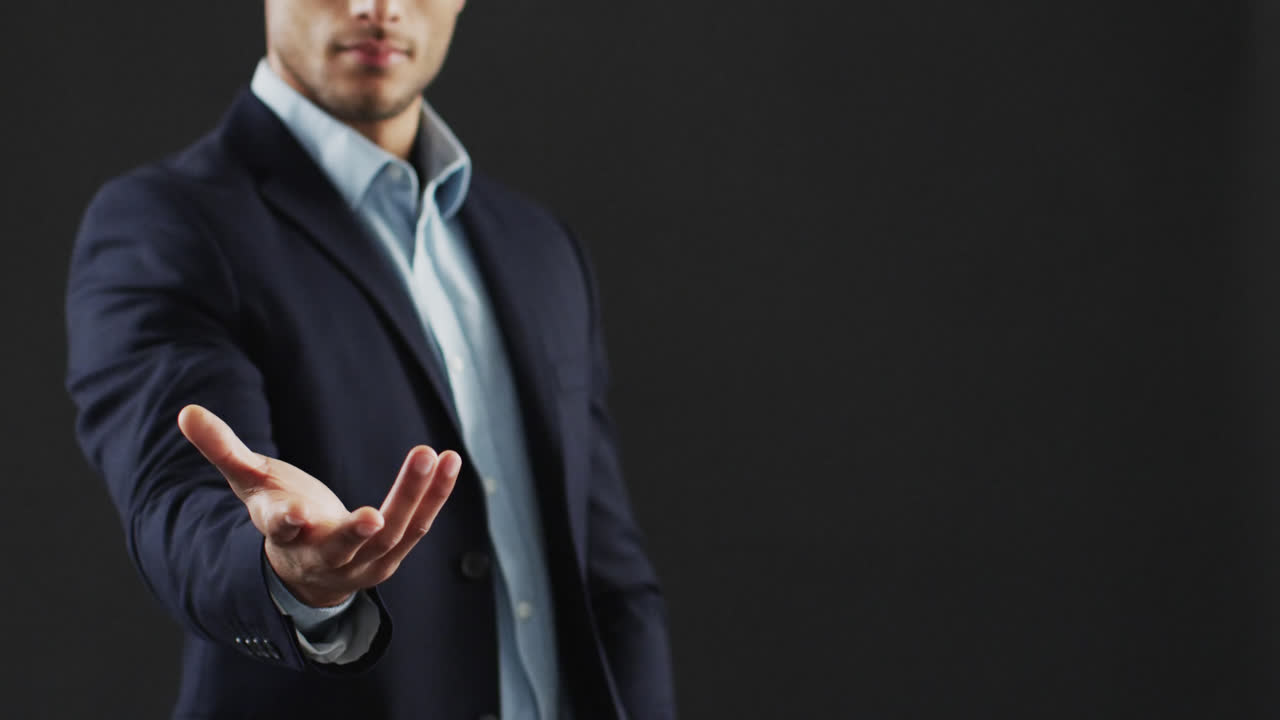 홀로그램 디스플레이, 복사 공간을 사용하는 두 인종 사업가의 비디오