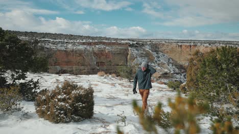 fotografía en las montañas cubiertas de nieve
