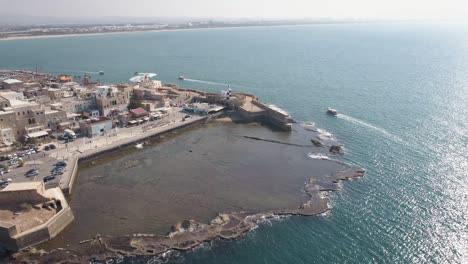 vista aérea de arriba hacia abajo de la ciudad antigua de acre, ciudad antigua de acre, israel.