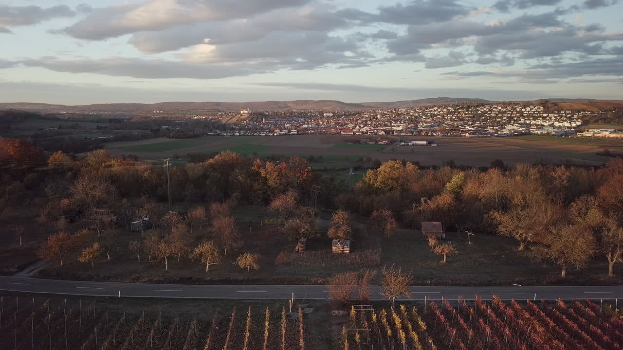Veduta aerea con drone della piccola città sveva di Vaihingen Enz