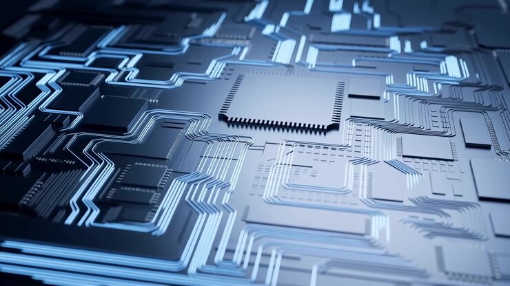 En metallisk mikrochip sidder nær midten af et blåtonet printkort med indviklede ledningsbaner, kølig retningsbestemt belysning og en lav dybdeskarphed.