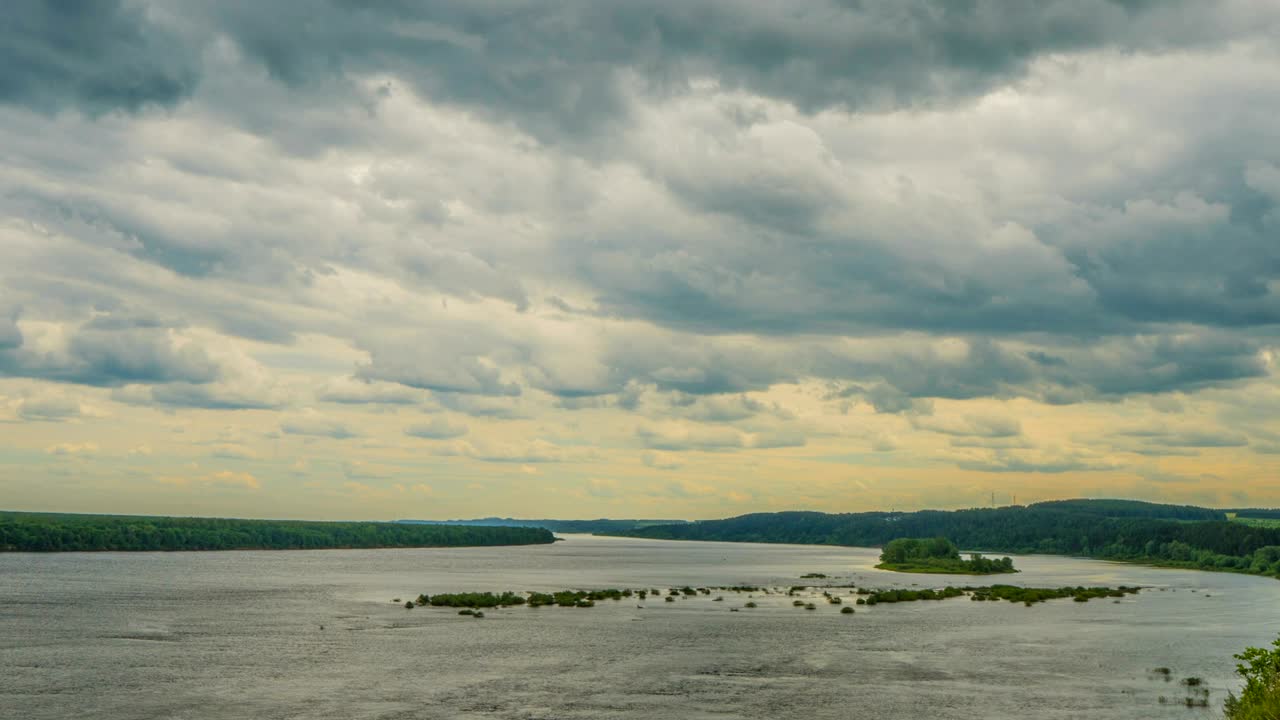 nubes de cúmulo volador, nubes hermosas lapso de tiempo, bucle de video, 4k