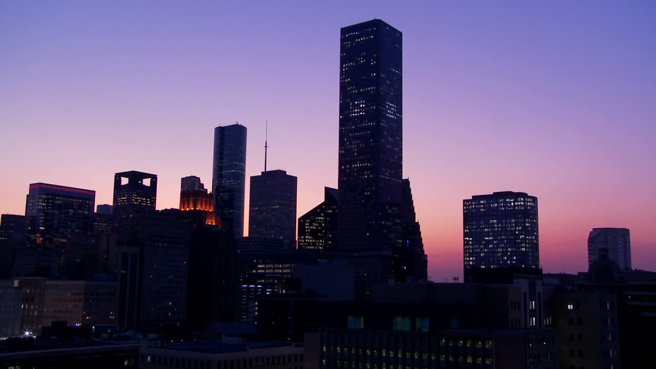 el horizonte de houston al anochecer 1