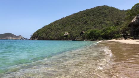 View-of-a-wild-beach-in-the-caribbean-on-a-sunny-day