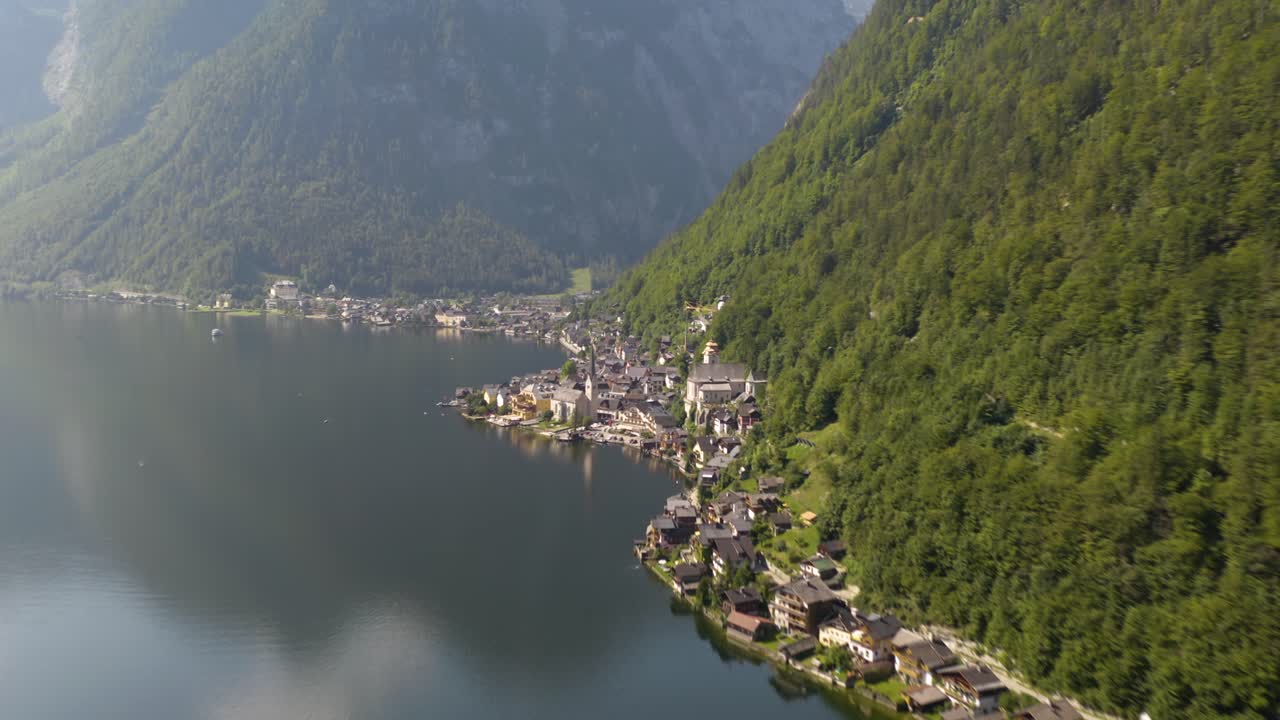 오스트리아 할슈타트에서 공중 타임랩스 후퇴