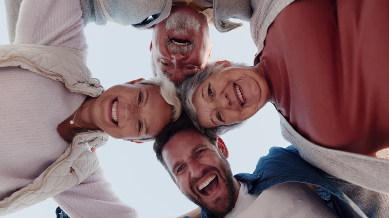 웃음, 모여서 행복한 가족의 초상화