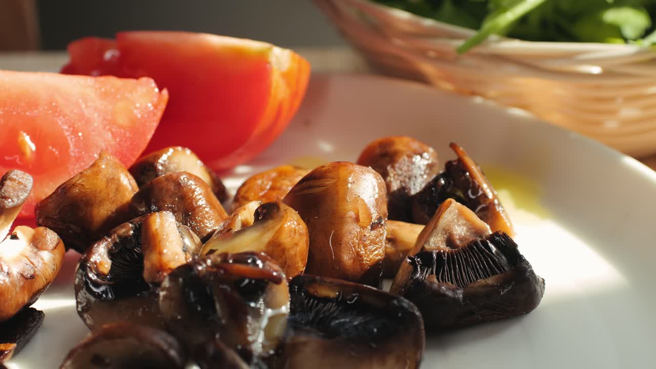 Roasted Mushrooms and Tomatoes