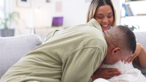 Couple,-pregnant-woman-and-hands-on-stomach