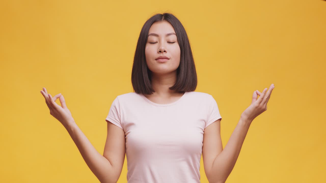 명상 하는 여자